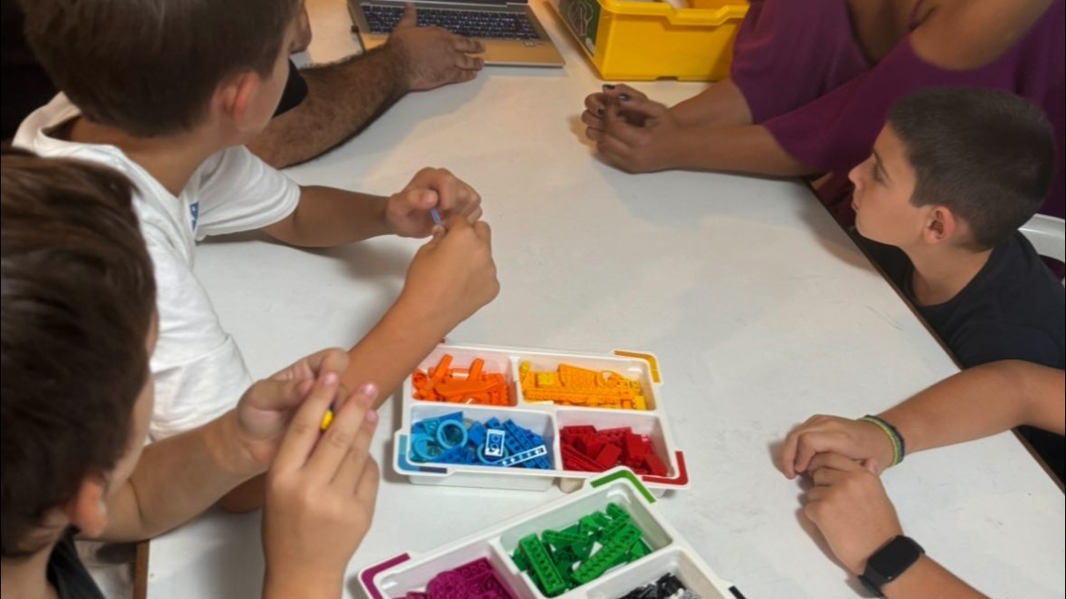 LOUD Ρομποτική: Μάθηση για Όλα τα Παιδιά