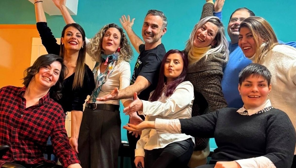 it’s coming… KD LOUD ft Kapoutsidis