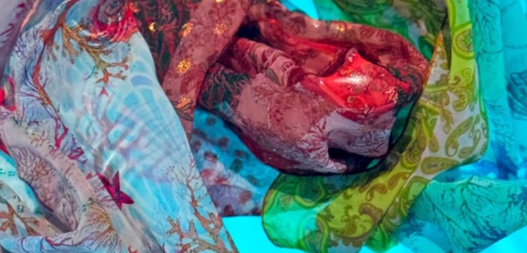 Από ένα signature μαντίλι… σε μια ράμπα προσβασιμότητας